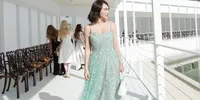 Shandy Aulia Tampil Summer Look di Dior Paris, Foto Bersama Rihanna Juga