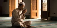 Sholawat Bulan Dzulhijjah Lengkap Bacaan Arab Latin dan Keutamaannya
