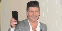 Simon Cowell Takkan Nikahi Lauren Silverman? - KapanLagi.com