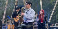 Suasana Jazz Gunung Bromo 2026 Hari Pertama: Plutato, Bilal, hingga Isyana