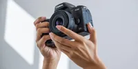 Tombol dan Cara Menggunakan Kamera Canon untuk Pemula, Panduan Lengkap dari Depan hingga Belakang