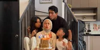 Ulang Tahun ke-37, Tantri Kotak Rayakan di Rumah Bersama Keluarga