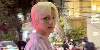 Haechan NCT Pamer Foto di Jalanan Jakarta, Gaya Santainya Melokal Banget