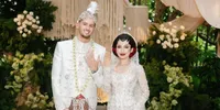 Potret Akad Nikah Jennifer Coppen dan Justin Hubner, Serasi Pakai Adat Jawa