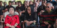 Potret Pemakaman Guruh Soekarnoputra, Dimakamkan Samping Pusara Ibu Fatmawati