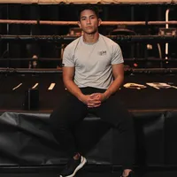 10 Foto Hot Prince Mateen, Pesona dan Otot Kekarnya Sulit Ditolak Kaum Hawa