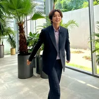 10 Potret Lee Jun Ki yang Awet Muda di Usia Kepala Empat, Akui Pantang Makan Nasi dan Tepung Sejak Tujuh Tahun Lalu