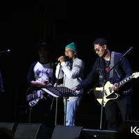10 Potret Pas Band Tampil Enerjik di The 90's Festival, Vokalisnya: Berasa Capek Banget Sekarang