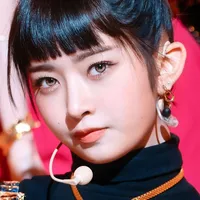 16 K-Pop Idol Cewek Ini Menyambut Usia 18 Tahun di 2022, Visualnya Semakin Glamor dan Gak Kaleng-Kaleng!