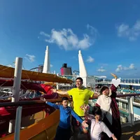 7 Potret Nycta Gina dan Keluarga Liburan di Kapal Pesiar, Penuh Keseruan