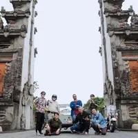 7 Potret Warkop DKI Jalan-jalan ke Bali bersama The Dudas Minus One, Kompak Bak Geng Motor
