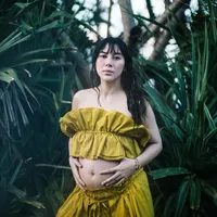 Adinda Thomas Bagikan Maternity Photoshoot, Bahagia Nantikan Kelahiran Anak Pertama