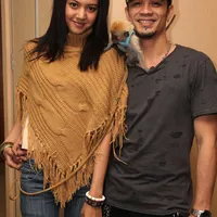 Curhat di Facebook, Aurelie Moeremans Lega - KapanLagi.com