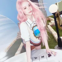 Carmen Rambut Pink Untuk Teaser Hearts2Hearts 'RUDE', Super Duper Kiyowo