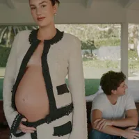 Charlie Puth Sebentar Lagi Jadi Ayah, Ini Maternity Shoot Brooke Sansone