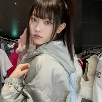 8 Potret Swag Haerin NewJeans, Dijuluki Sebagai Pemilik Fairy Voice