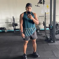 Dulu Saat Jadi Wanita Sering Bohong Soal Haid, Ini 10 Potret Terbaru Aprilio Manganang yang Sekarang Makin Macho dan Pamer Perut Sixpack