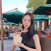 Foto Rumah Clara, Ada Taman Indoor & Piano Usia 100 Tahun