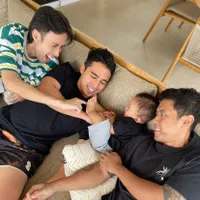 Kenangan Kebersamaan Vidi Aldiano dan Adik-Adiknya, Kakak Luar Biasa