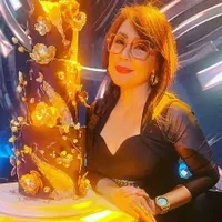 Makin Cantik dan Hot, Potret Tessa Kaunang Rayakan Ultah Ke-47 dengan Sederhana 