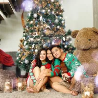 Pemotretan Natal Boy William & Karen, Kompak Bareng Mama Tercinta