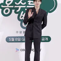 Penampilan Perdana Kim Seon Ho Usai Kontroversi Pajak, Full Senyum