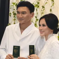 Perjalanan Cinta Anji Manji dan Desy Diungkap Sahabat