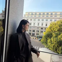 Potret Cantik YoonA Hadiri Show Max Mara di Milan Fashion Week
