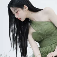 Potret di Balik Layar Pemotretan Moon Ga Young Untuk Harpers Bazaar Korea Edisi April 