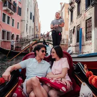 Potret El Rumi dan Syifa Hadju Honeymoon  di Venice, Romantis Bak Adegan Film