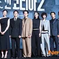 Potret Ganteng Hyun Bin di Konferensi Pers 'MADE IN KOREA Season 2'