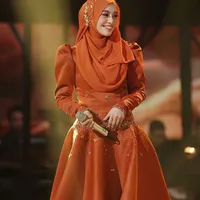 Potret Lesti Kejora Jadi Juri di Final Audition Dangdut Academy 8, Outfit-nya Cantik