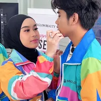 Potret Mila dan Valen DA7 Kerja Bareng Tampil Kompak, Tatapannya Bikin Salfok