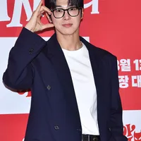 Potret Seleb Korea di Premiere Film Yoona dan Ahn Bo Hyun 'PRETTY CRAZY', Ada SM Family