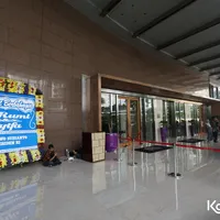 Suasana Venue Akad Nikah El Rumi & Syifa Hadju, Penuh Papan Ucapan Selamat