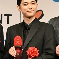 Profil Ryo Yoshizawa, Aktor Jepang Ganteng yang Disorot Berkat Perannya Di Film KOKUHO
