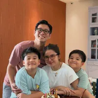 Putri Titian Rayakan Ultah Ke-35 dengan Sederhana, Tetap Awet Muda