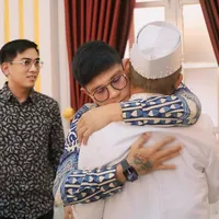 Rujuk Setelah Cerai 6 Bulan, 10 Potret Pernikahan Dodhy Kangen Band yang Digelar Sederhana - Ayu Rizki Yani Cantik Bercadar