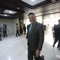 Rumah Dijarah Sampai Difitnah, Uya Kuya Nyesel Jadi Anggota DPR? Begini Jawaban Tegasnya