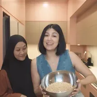 Sharena Delon Belajar Bikin Tempe Sendiri Selama 5 Hari, Akui Rasanya Jauh Lebih Enak