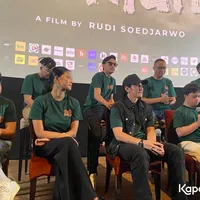 Vino G. Bastian Tersentuh Kisah Ringgo di Film 'TANAH RUNTUH'
