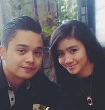 Berita Foto Derby Romero Pacaran Beda Agama Hubungan 8 Pasangan Selebriti Ini Berakhir Putus Kapanlagi Com