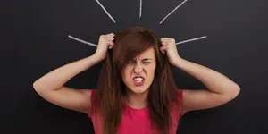 10 Cara Mengatasi Rambut Kering dan Mengembang, Tanpa Harus Pergi ke Salon