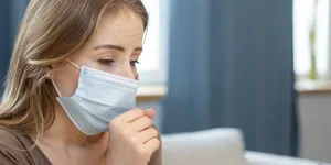 10 Cara Mengobati Batuk Membandel Secara Alami, Ampuh dan Cepat