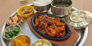 24 Warga Lapor Dinkes Setelah Diduga Keracunan Makanan Korea di Resto Bandung
