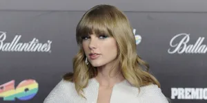 3 Fashion Stuff Favorit Taylor Swift