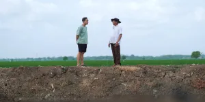 "Besok Kita Nanem Lagi": Potret Ketangguhan Petani Indonesia Lintas Generasi