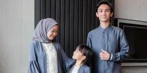 5 Inspirasi Baju Lebaran Couple Keluarga 1 Anak, Tampil Serasi dan Harmonis