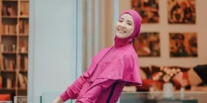 5 Inspirasi Model Baju Renang Muslimah ala Selebriti Indonesia