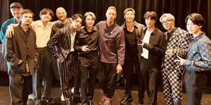 5 Lagu Internasional Rilisan Minggu Ini yang Wajib Masuk Playlist Pribadimu, Ada Coldplay & BTS
